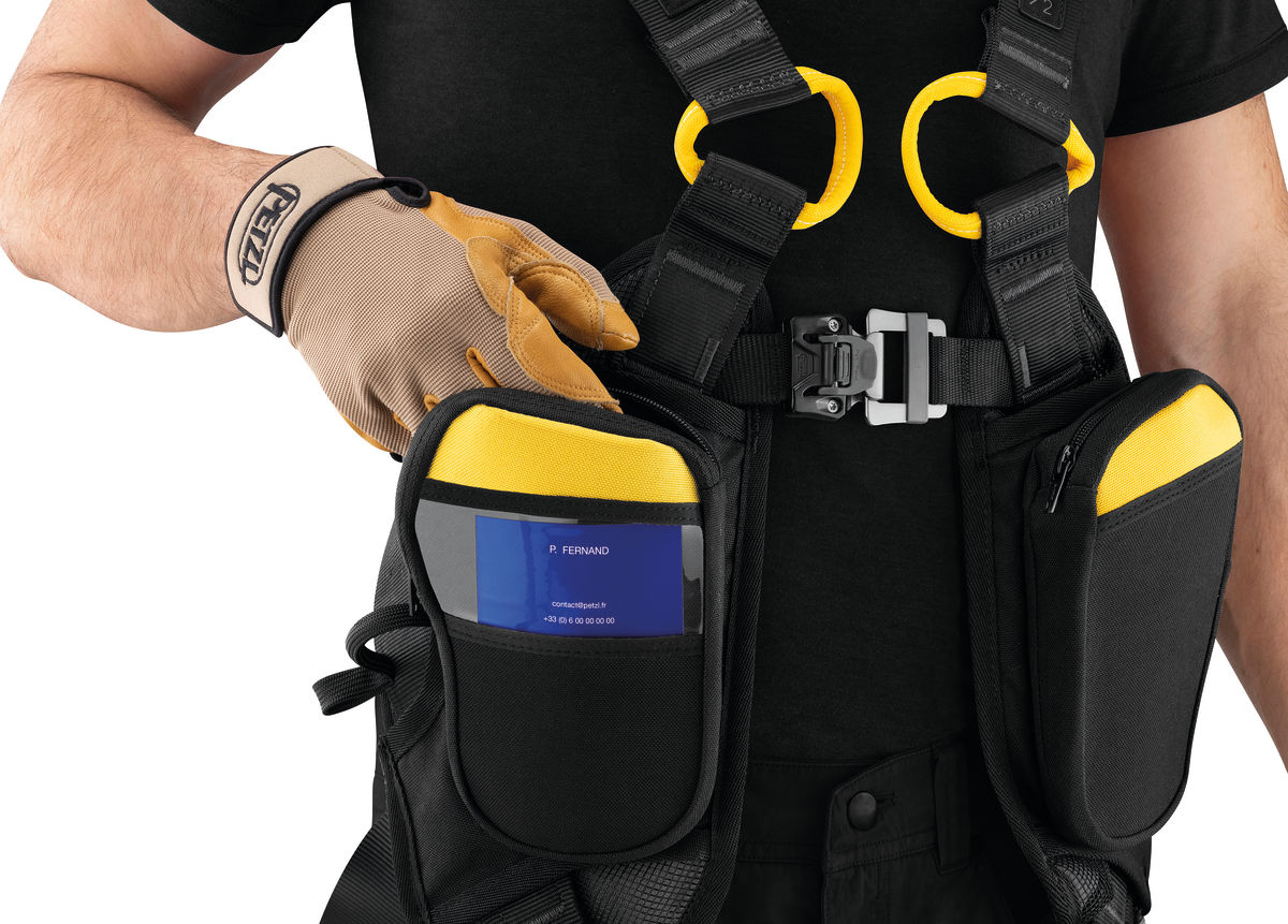 PETZL NEWTON EASYFIT HARNESS - Image 3